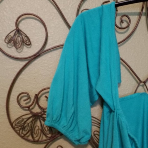 Young At Heart Boho Cold Shoulder Regency Core Top Size Small - Picture 3 of 4